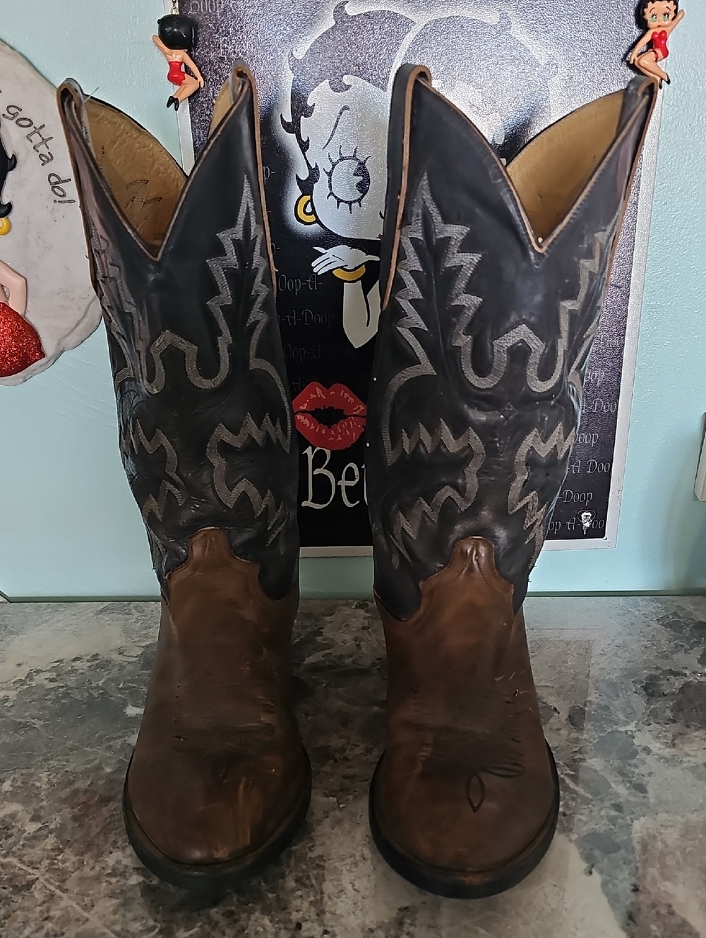 Cowtown Men’s Two Tone Brown Leather Western Cowboy Boots Size 9 D